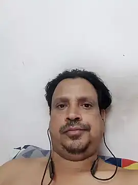 Snapshot of Raj1043 chatting on December 29, 12:45 pm Raj1043 online show from December 29, 12:45 pm