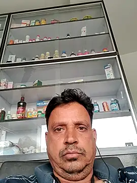 Snapshot of Raj1043 chatting on May 7, 12:08 pm Raj1043 online show from May 7, 12:08 pm