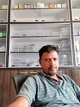 Snapshot of Raj1043 chatting on June 5, 6:52 am Raj1043 online show from June 5, 6:52 am