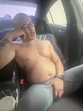 Snapshot of EatMyCake831 chatting on December 3, 7:02 pm EatMyCake831 online show from December 3, 7:02 pm