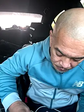 Snapshot of EatMyCake831 chatting on November 24, 3:45 pm EatMyCake831 online show from November 24, 3:45 pm