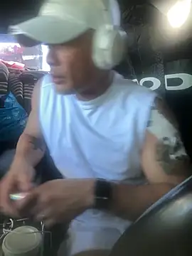 EatMyCake831 online show from March 7, 8:03 pm