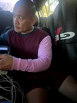 Snapshot of EatMyCake831 chatting on November 3, 8:12 pm EatMyCake831 online show from November 3, 8:12 pm