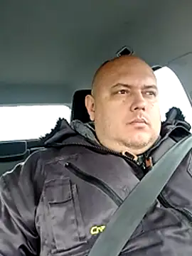 Snapshot of BigromeoXX chatting on November 23, 10:14 am BigromeoXX online show from November 23, 10:14 am