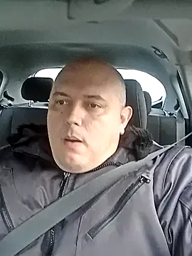 Snapshot of BigromeoXX chatting on January 23, 3:43 pm BigromeoXX online show from January 23, 3:43 pm