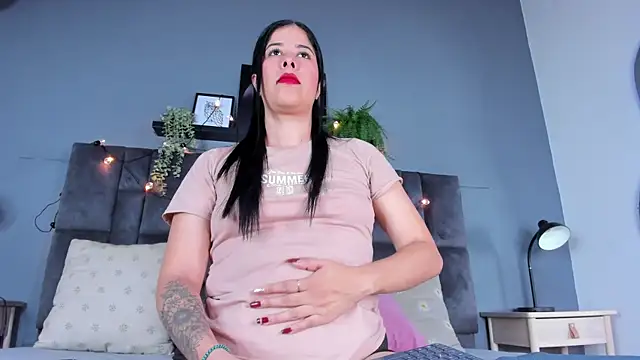 DulceAurora   online show from May 20, 2:52 am
