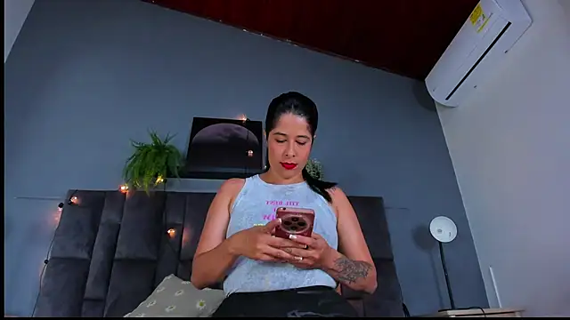 DulceAurora   online show from March 23, 1:28 am