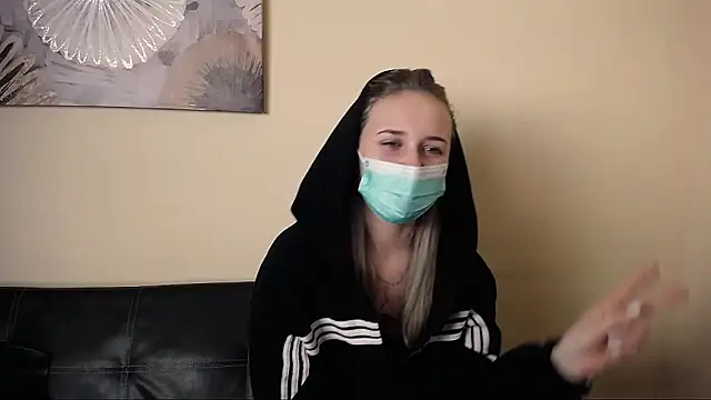 Snapshot of _Nicole_new chatting on January 7, 4:23 pm Nicole new online show from January 7, 4:23 pm