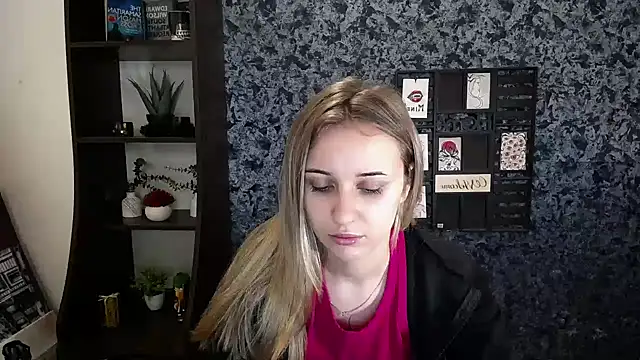 Snapshot of _Nicole_new chatting on February 22, 12:51 pm Nicole new online show from February 22, 12:51 pm
