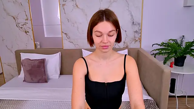 Snapshot of DanaLoved chatting on December 5, 7:10 am DanaLoved online show from December 5, 7:10 am