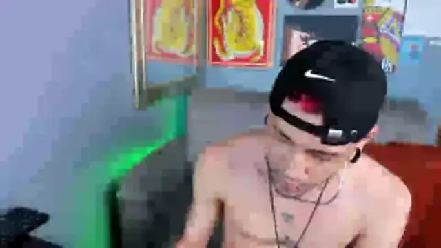 MurdockH online show from December 2, 8:43 pm