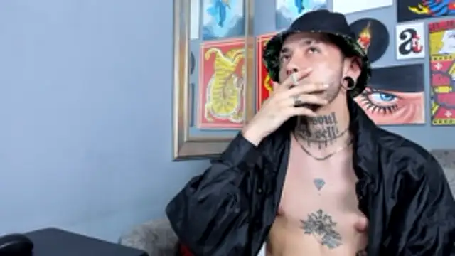 MurdockH online show from November 24, 7:52 am