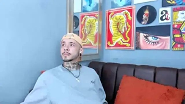 MurdockH online show from February 5, 8:15 pm