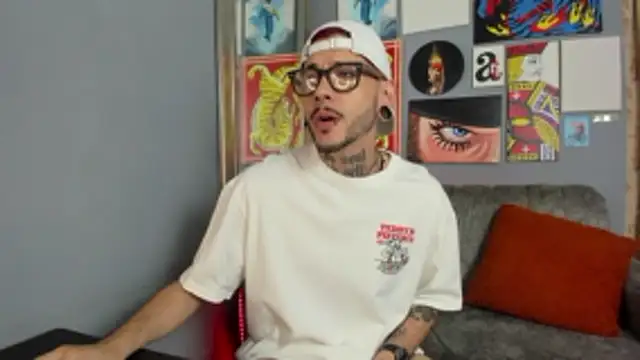 MurdockH online show from October 27, 5:19 am