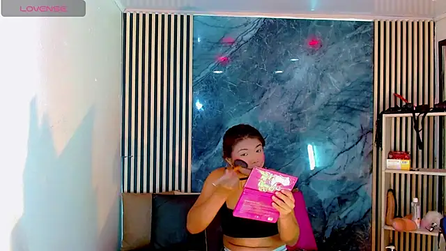 Isalombardi online show from November 14, 3:54 am