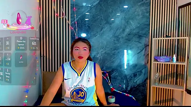 Isalombardi online show from November 27, 3:40 am