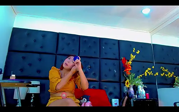 Isalombardi online show from February 24, 2:34 am