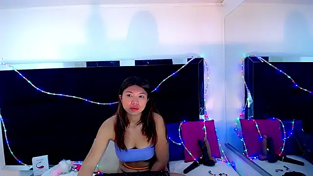 Isalombardi online show from December 1, 9:32 am