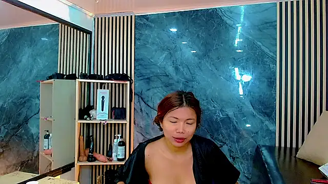 Isalombardi online show from October 21, 3:17 am