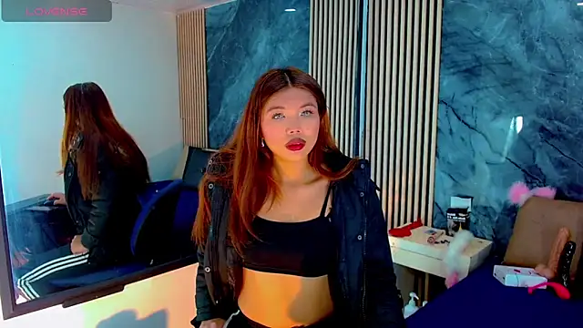 Isalombardi online show from September 25, 4:18 am