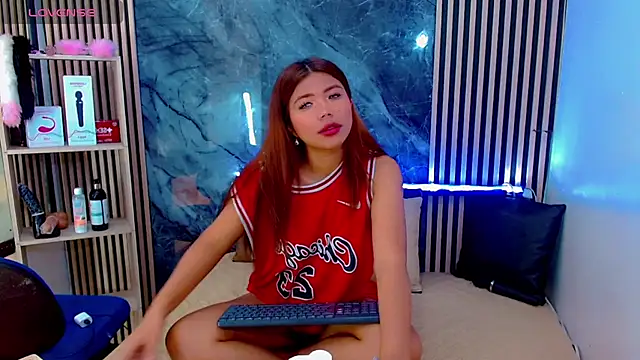 Isalombardi online show from September 29, 7:15 am