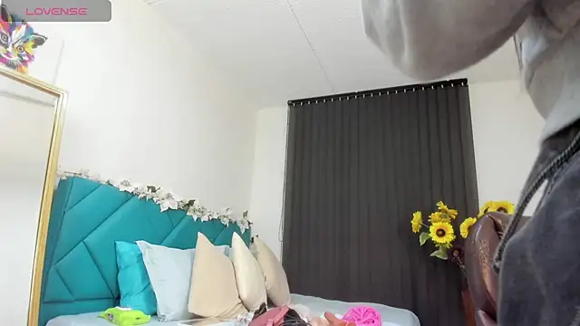 darling spoiled online show from July 3, 9:49 am