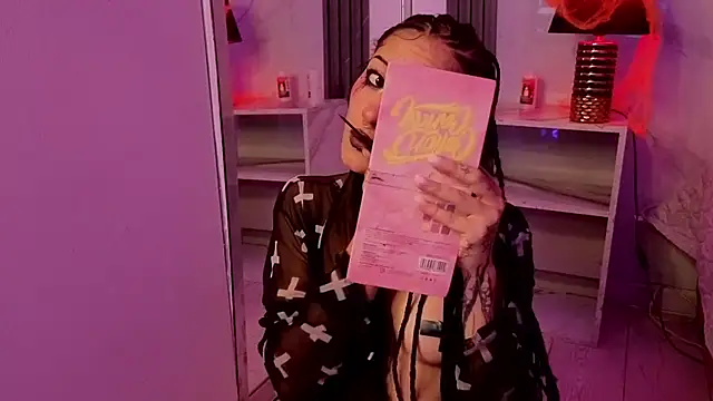 Layla Cullen online show from October 29, 7:13 pm