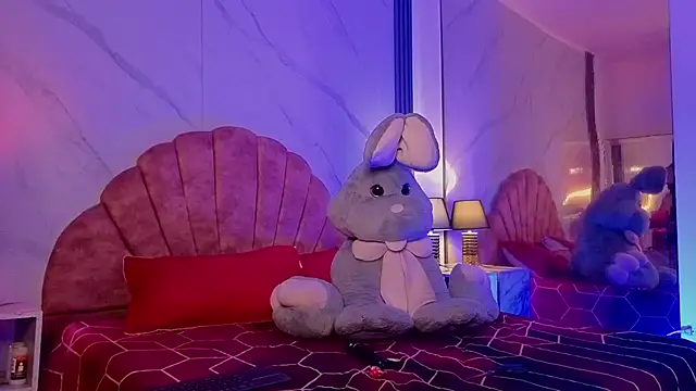 Layla Cullen online show from November 8, 7:39 pm