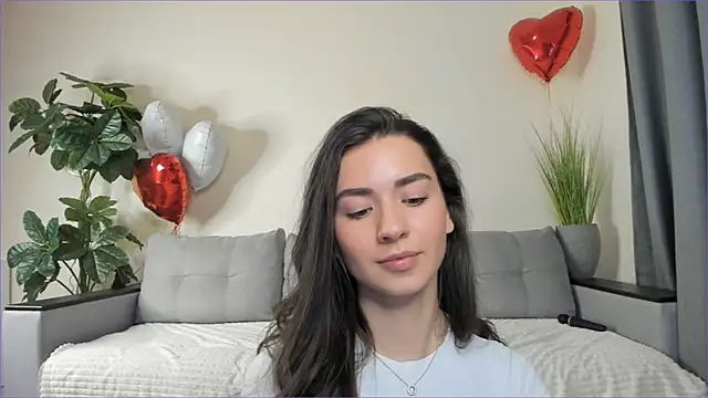 Snapshot of NicoleLuv chatting on March 7, 7:38 pm NicoleLuv online show from March 7, 7:38 pm