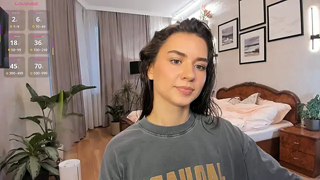 NicoleLuv online show from October 26, 1:11 pm