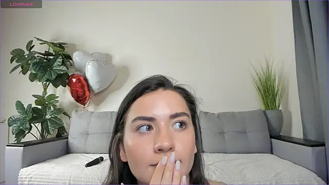 Snapshot of NicoleLuv chatting on March 16, 7:17 pm NicoleLuv online show from March 16, 7:17 pm