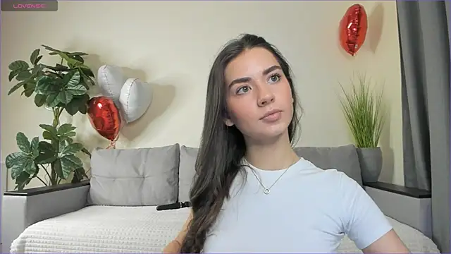Snapshot of NicoleLuv chatting on March 10, 1:10 pm NicoleLuv online show from March 10, 1:10 pm
