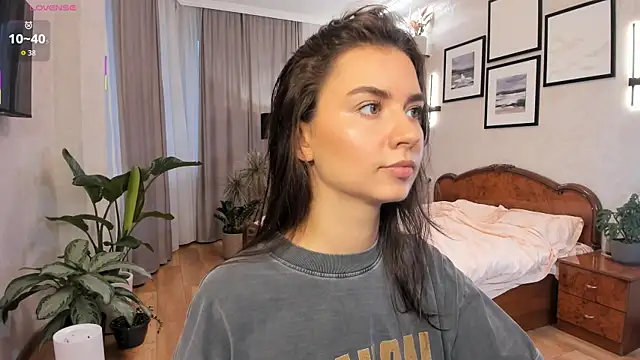 NicoleLuv online show from October 30, 1:09 pm