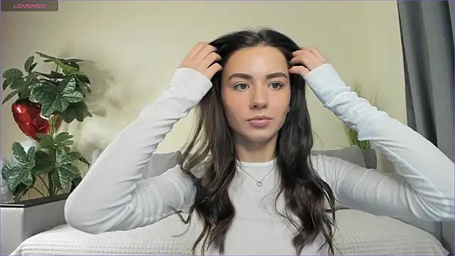 Snapshot of NicoleLuv chatting on February 27, 1:07 pm NicoleLuv online show from February 27, 1:07 pm