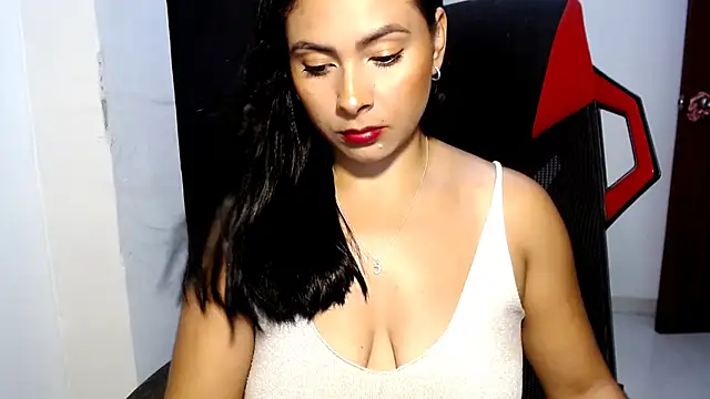 meghan2 online show from April 12, 4:16 am