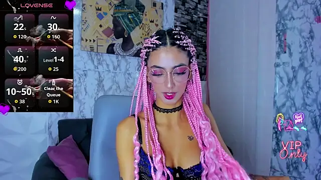 Queen Cuarxxo online show from April 14, 12:04 am