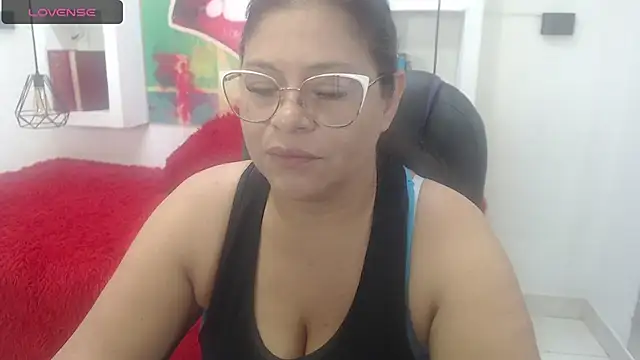 Snapshot of sexy_lady_0 chatting on October 2, 11:46 am sexy lady 0 online show from October 2, 11:46 am
