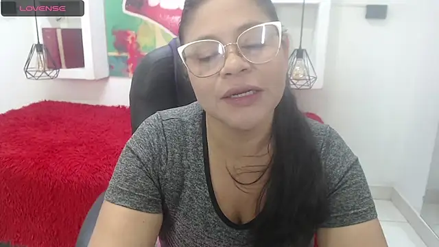 Snapshot of sexy_lady_0 chatting on October 9, 11:33 am sexy lady 0 online show from October 9, 11:33 am