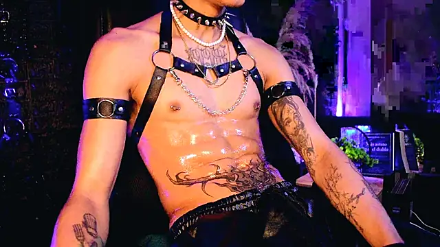 DemonKush-- online show from October 25, 10:58 am