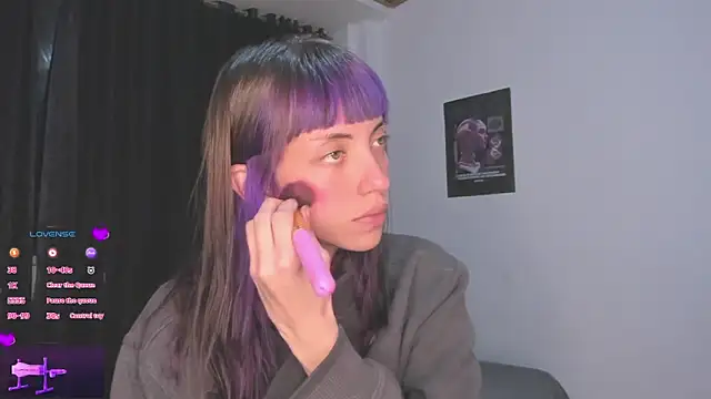 Snapshot of MiaGoth_ chatting on October 8, 1:51 am MiaGoth online show from October 8, 1:51 am