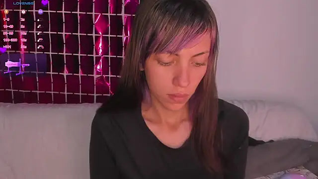 MiaGoth  online show from January 9, 4:30 am