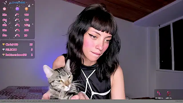 Snapshot of MiaGoth_ chatting on February 20, 3:23 am MiaGoth online show from February 20, 3:23 am