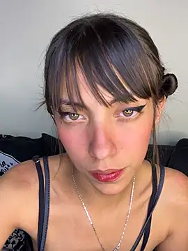 Snapshot of MiaGoth_ chatting on June 26, 3:12 am MiaGoth online show from June 26, 3:12 am