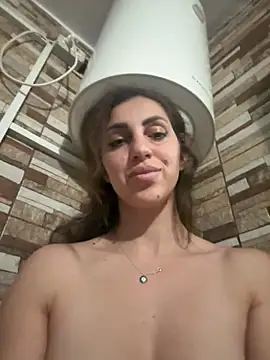 EmaSkyes online show from October 1, 6:34 pm