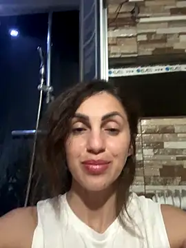 EmaSkyes online show from October 21, 6:40 pm