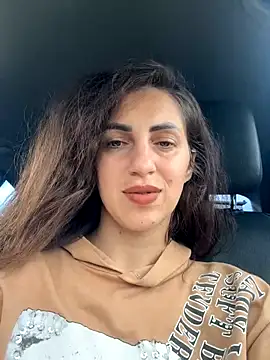 EmaSkyes online show from October 18, 11:45 am