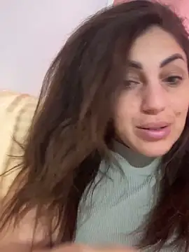 EmaSkyes online show from November 10, 6:51 am