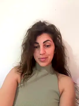 EmaSkyes online show from November 3, 6:07 am