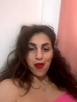 EmaSkyes online show from November 6, 6:39 am