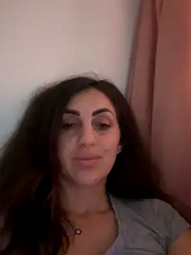 EmaSkyes online show from November 16, 2:00 pm